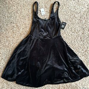 Express mini black velvet dress, xs